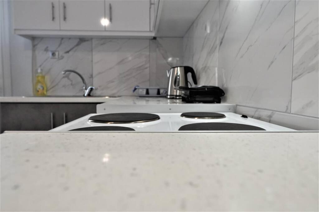 Athens Central 3Bd Apartment Next To Metro Luxury エクステリア 写真